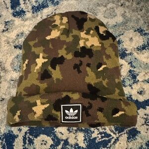 Adidas camo beanie